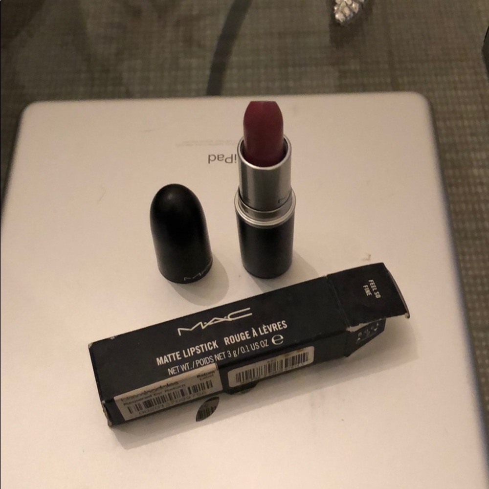Matte lipstick